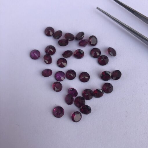 5mm rhodolite garnet round cut