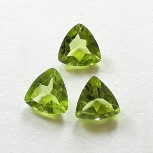 7mm peridot trillion cut