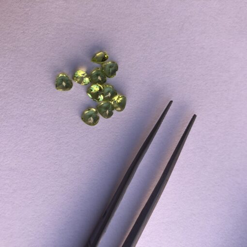 6mm peridot heart cut