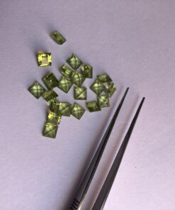 4mm peridot square cut