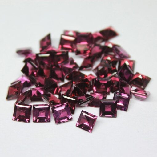 5mm Natural Rhodolite Garnet Square Cut Gemstone