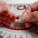 Learn How to Make a Bracelet with Thread at Home