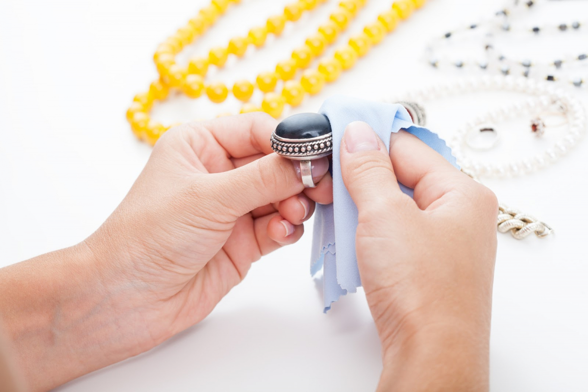Jewelry Hacks: How to Safely Store Your Jewelry? - Keep them Organized!